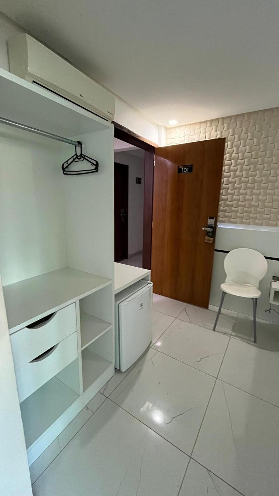Goiana Palace Hotel - Facil Acesso A Fabrica Da Jeep エクステリア 写真